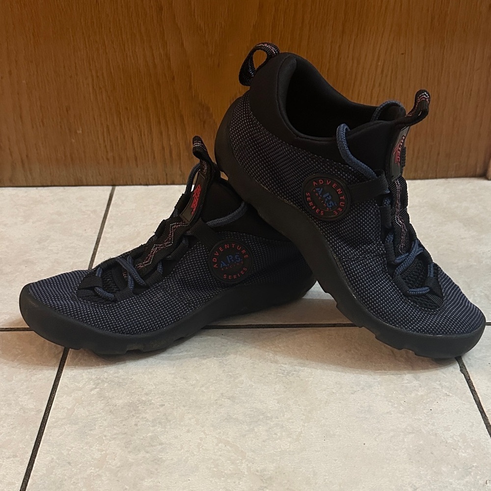 ADVENTURE RACING A.R.S. AQUA TERRA 4528 Women’s Sz 8 Hiking Climbing Athletic